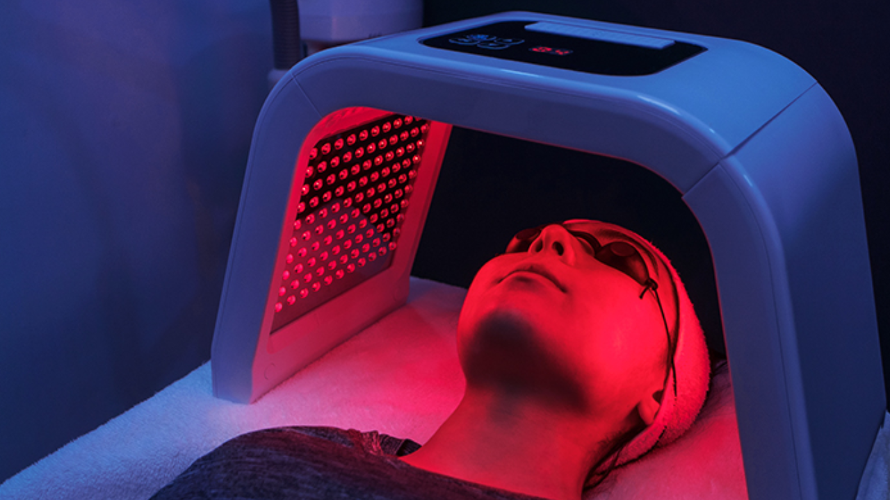 What Devices Are Available for At-home Red Light Hair Therapy?